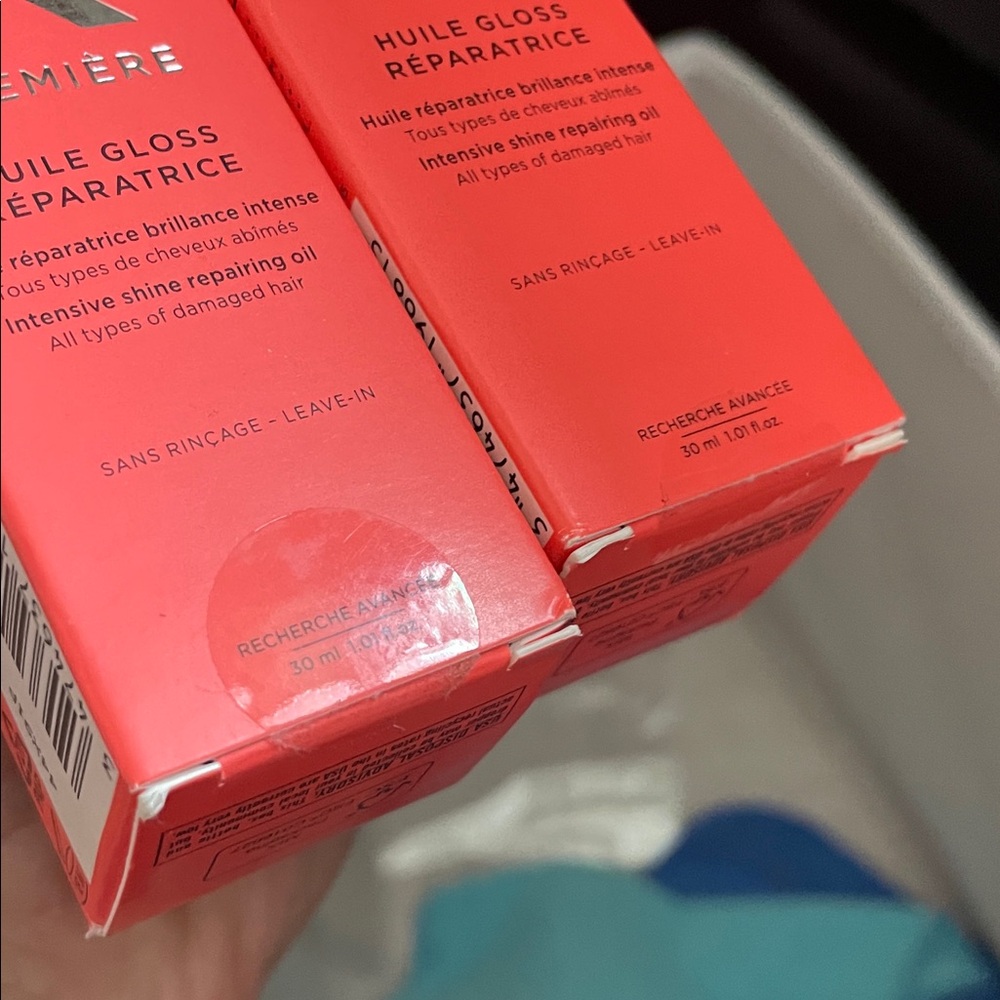 Kérastase Première Repairing Hair Gloss Oil — Coral-Red Packaging 2 available - Picture 2 of 4